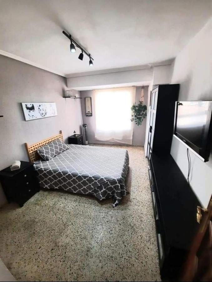 Mavis Habitaciones Valencia Bagian luar foto